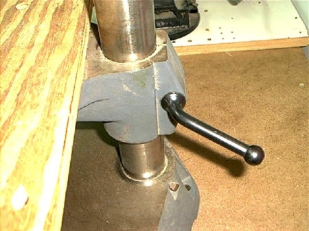1 DP Table Lock Lever