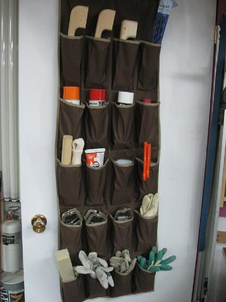 range chaussures en tissu suspendus