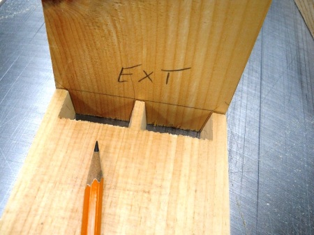 Make a Table Saw Dovetail Jig