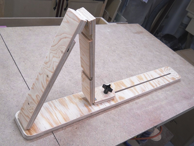 Woodworking jigs on Pinterest | Table Saw, Router Jig and Woodworking 